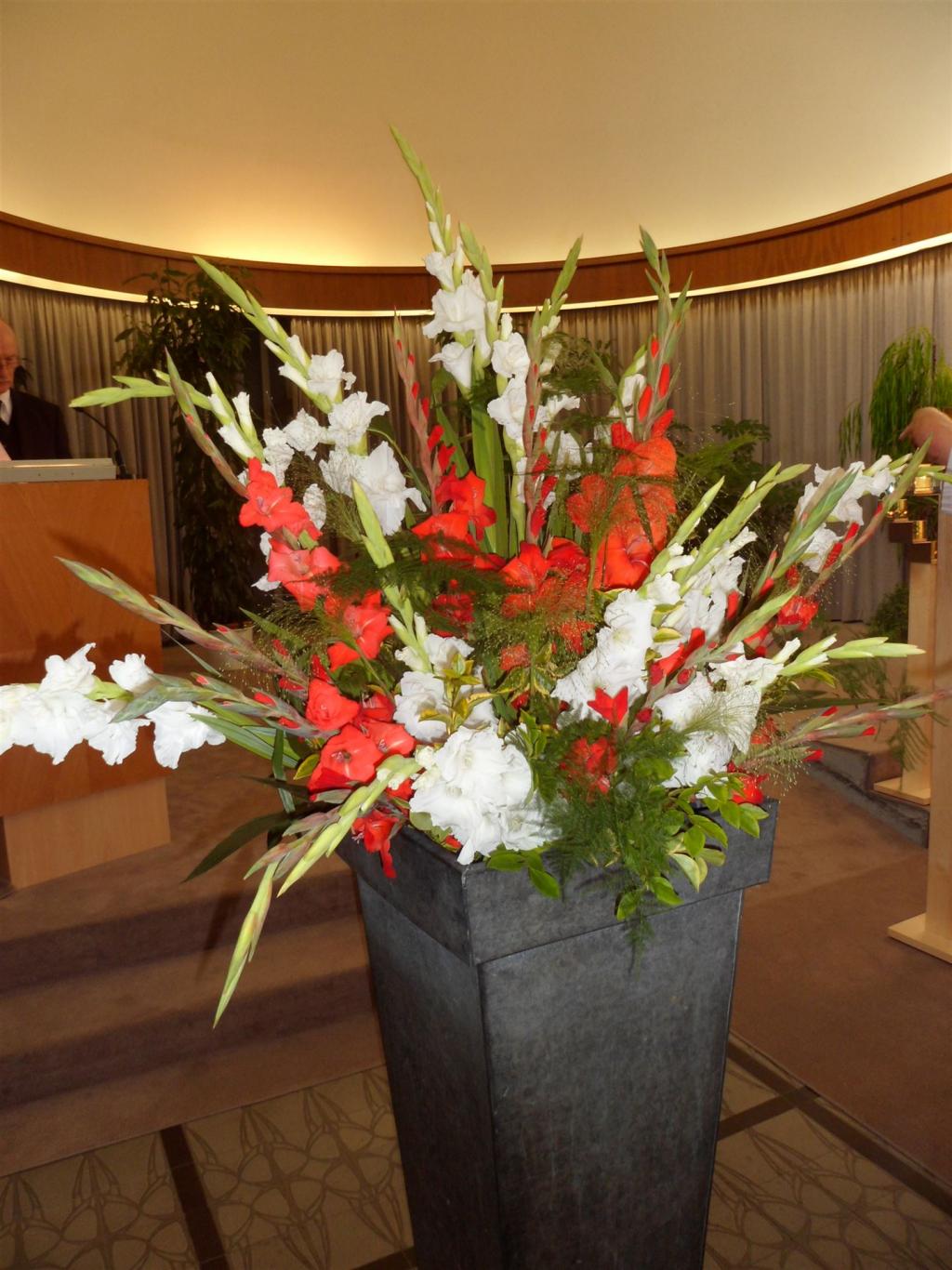 Blumenschmuck bei Beeerdigung